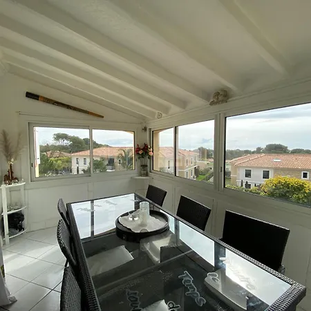 Chez Dauphinchrist * Saint-Raphael (Var)